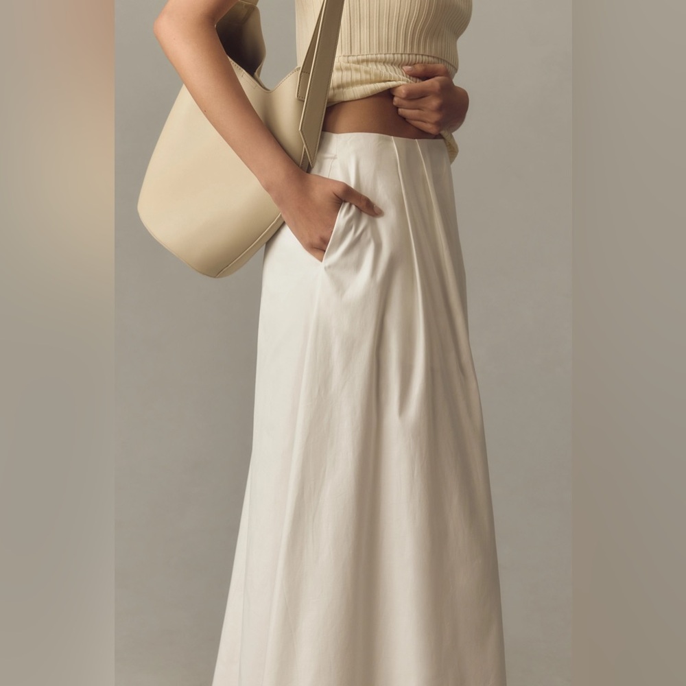new Reformation Lucy cotton poplin maxi skirt in ivory - Picture 3 of 10